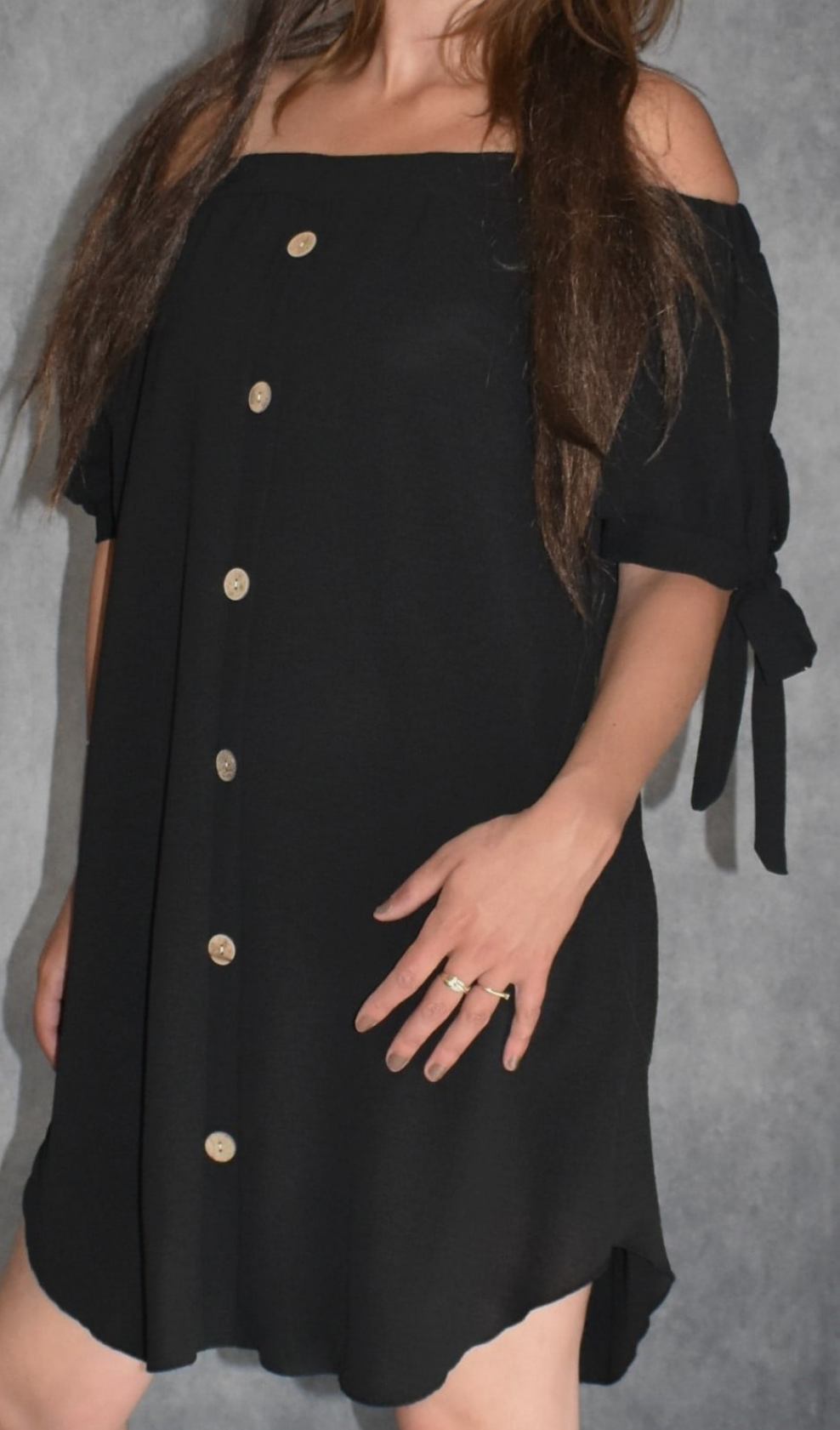 Robe à épaules dénudées