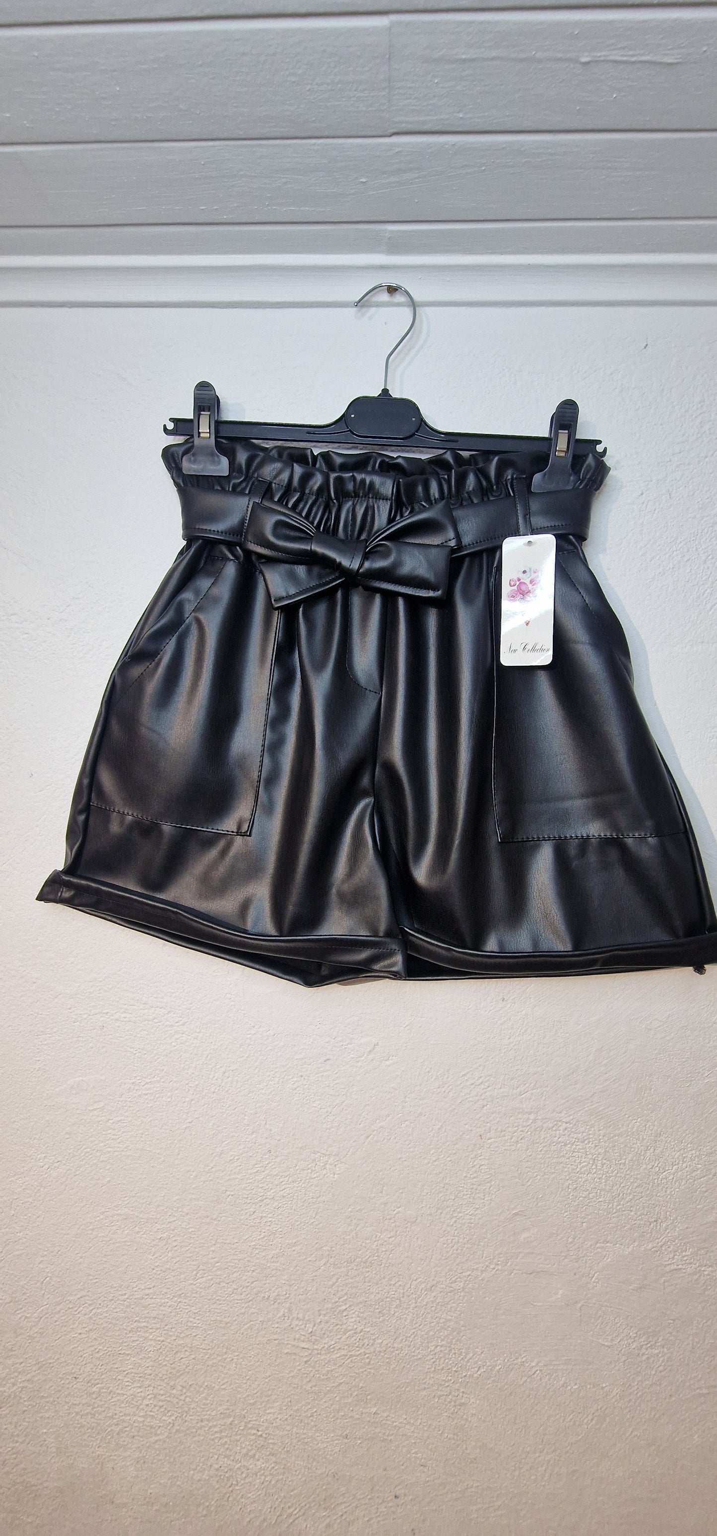 Short Simili Cuir