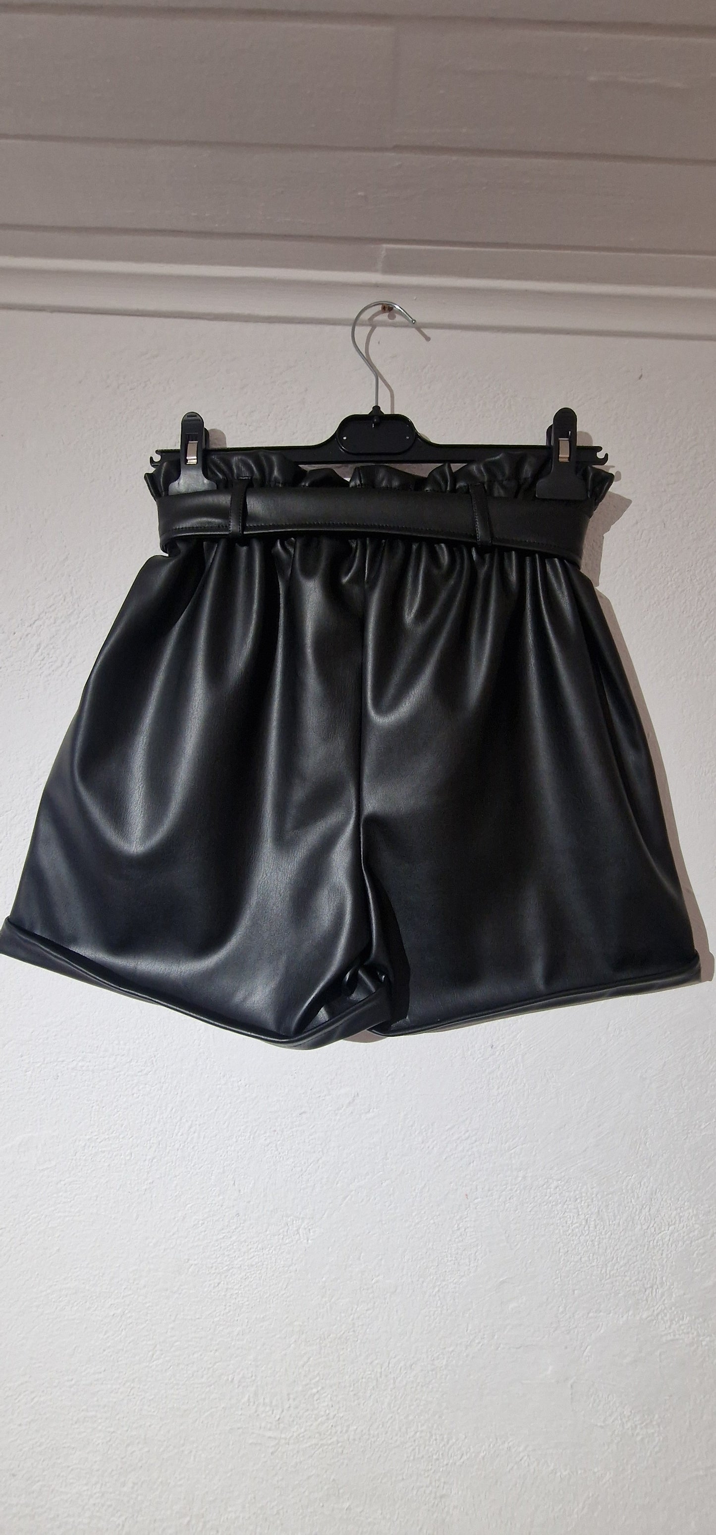Short Simili Cuir